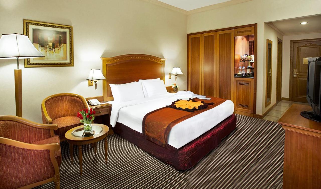 Avenue Hotel Dubai Exterior foto